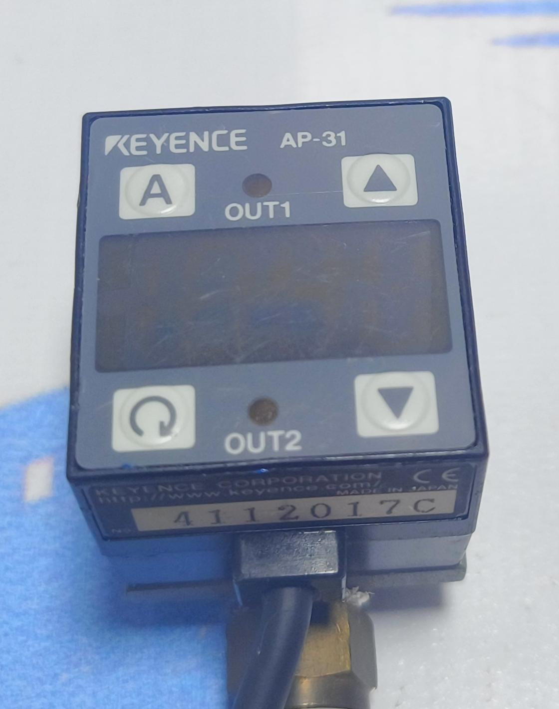 KEYENCE AP 31 PRESSURE SENSOR NO: 4112017 C