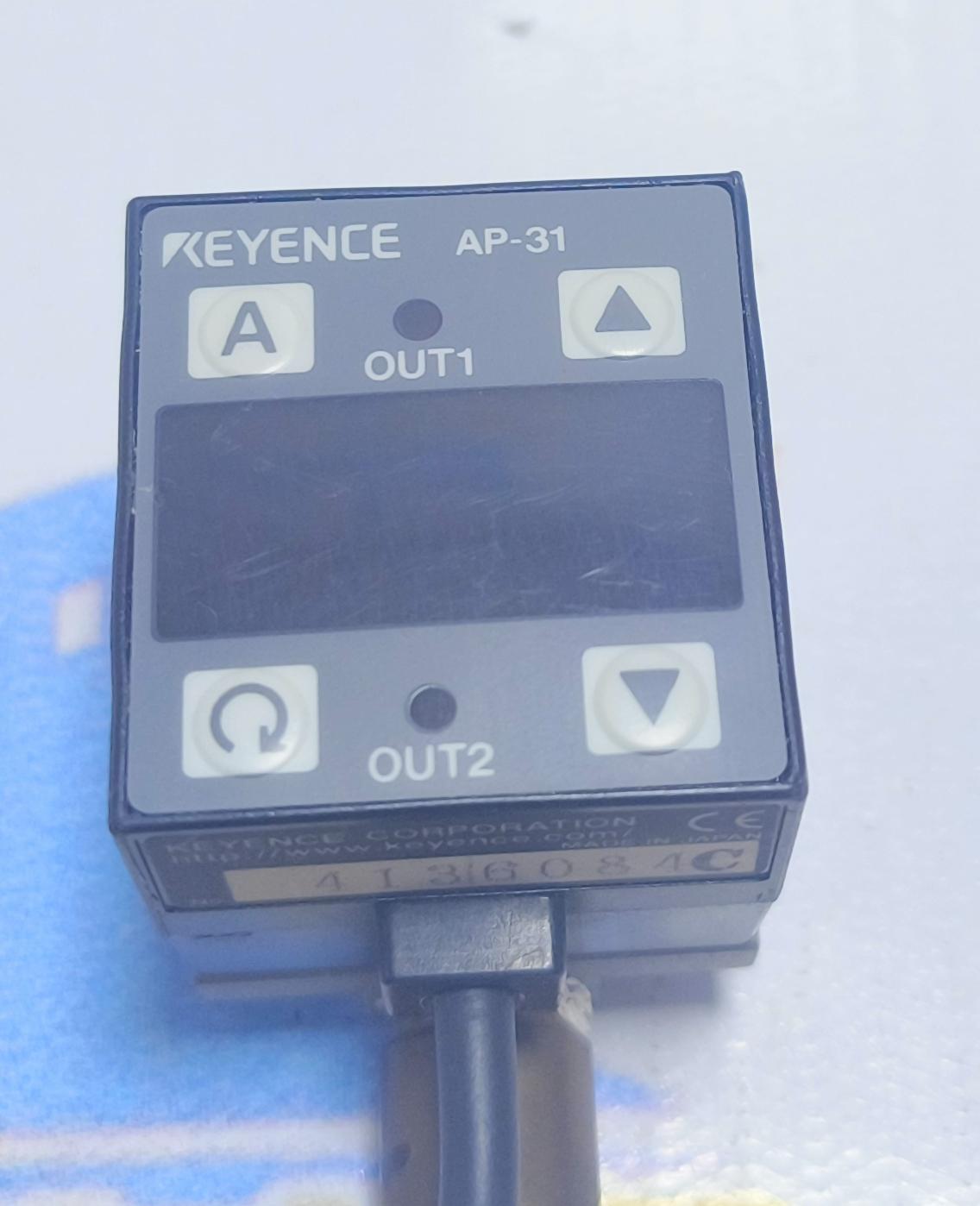 KEYENCE AP 31 PRESSURE SENSOR NO: 4136084 C