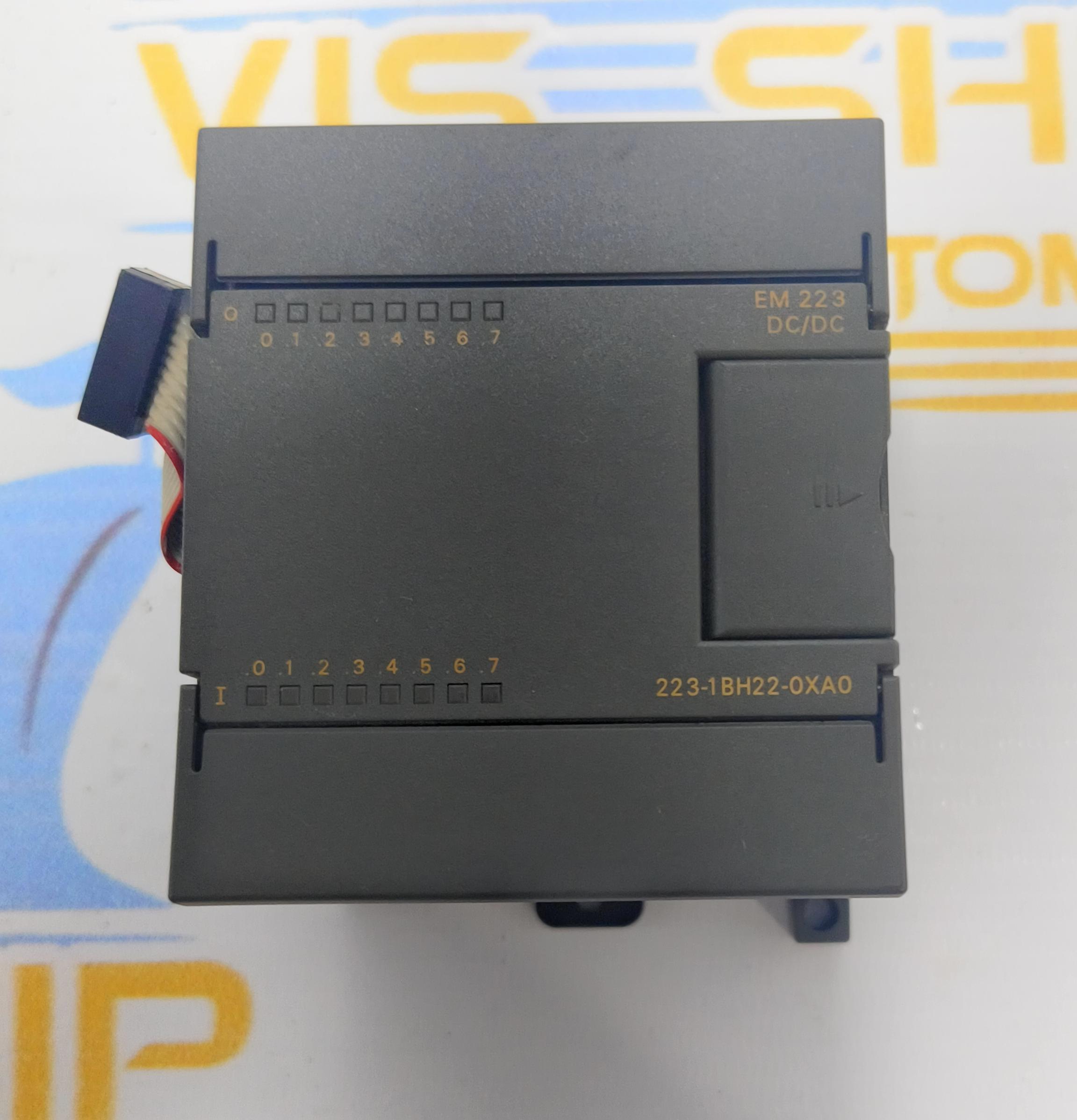 Siemens 1P 6ES7 223 1BH22-0XA0 Analog Input Module EM 223  DI x 8-24VDC 15-30V